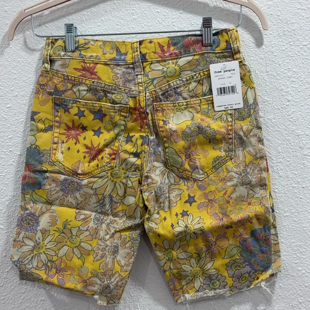 NWT We The Free Printed Cut Off Bermuda Shorts - Picture 4 of 5